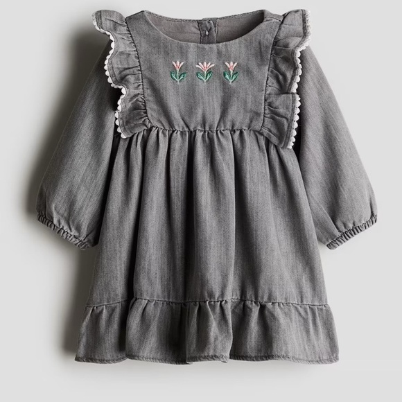 H&M Baby Girls Light Grey Embroidered Flowers Ruffle Long Sleeve Dress 9-12M - Picture 6 of 6